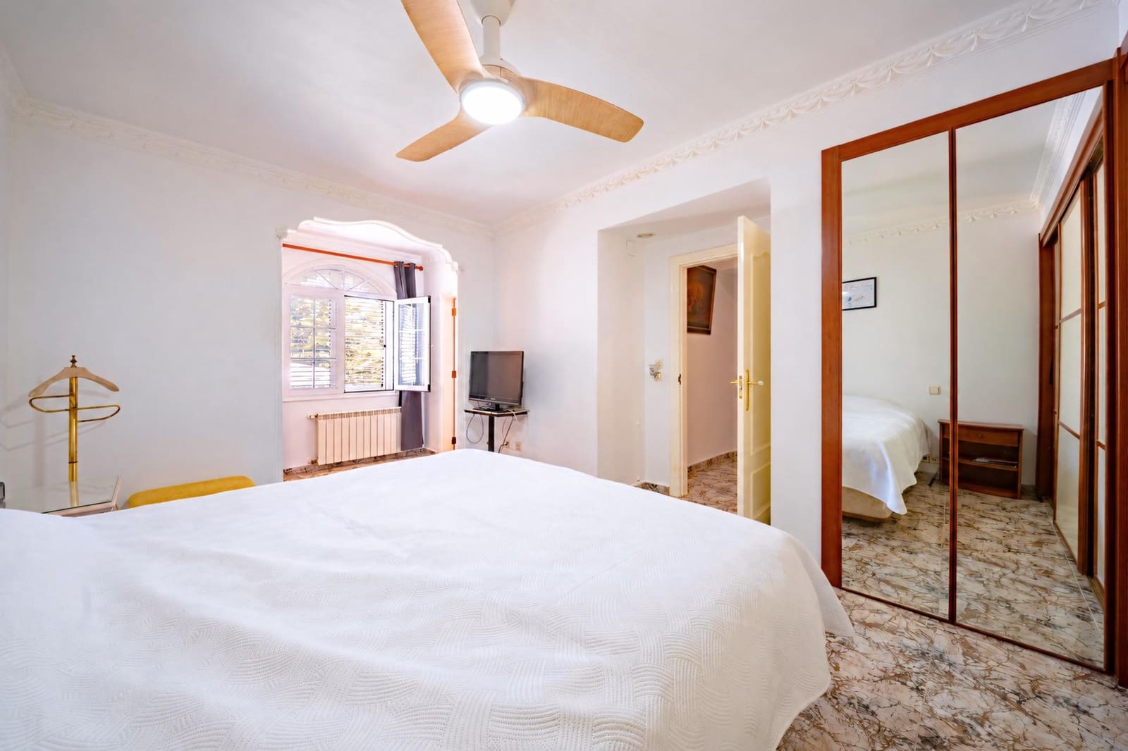 6 soveværelse Villa til salg i Benicassim med swimmingpool garage - € 670.000 (Ref: 10183098)