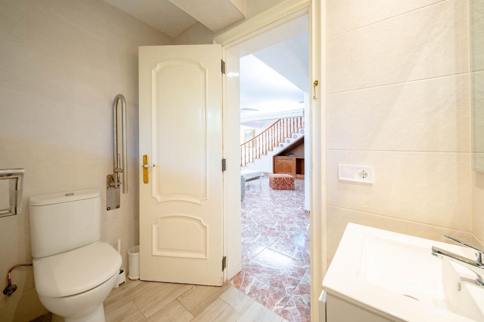 6 soveværelse Villa til salg i Benicassim med swimmingpool garage - € 670.000 (Ref: 10183098)