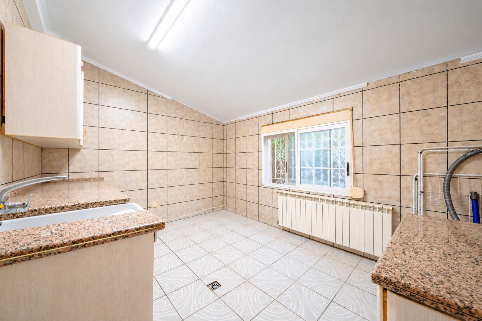 6 soveværelse Villa til salg i Benicassim med swimmingpool garage - € 670.000 (Ref: 10183098)
