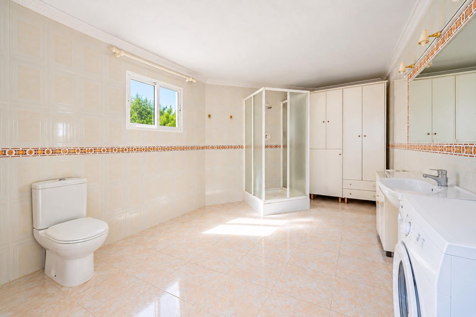 6 soveværelse Villa til salg i Benicassim med swimmingpool garage - € 670.000 (Ref: 10183098)