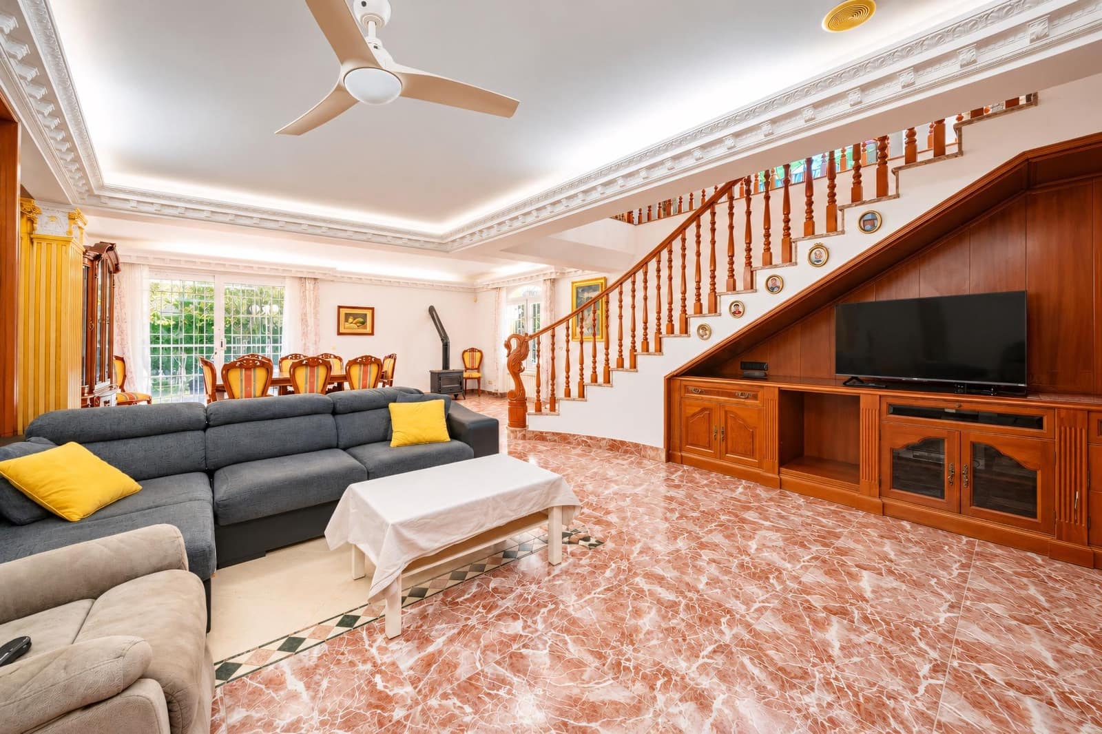 6 soveværelse Villa til salg i Benicassim med swimmingpool garage - € 670.000 (Ref: 10183098)