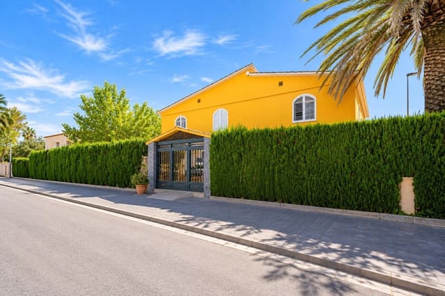 6 soveværelse Villa til salg i Benicàssim med swimmingpool garage - € 670.000 (Ref: 10183098)