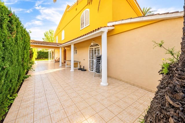 6 soveværelse Villa til salg i Benicàssim med swimmingpool garage - € 670.000 (Ref: 10183098)