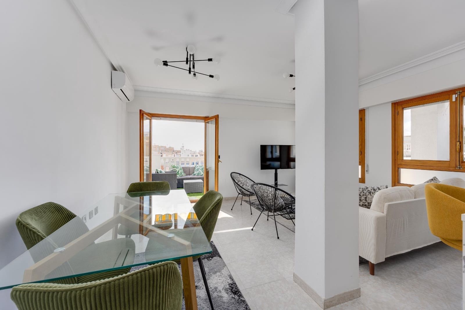 2 slaapkamer Penthouse te koop in Torrevieja - € 291.000 (Ref: 10184869)