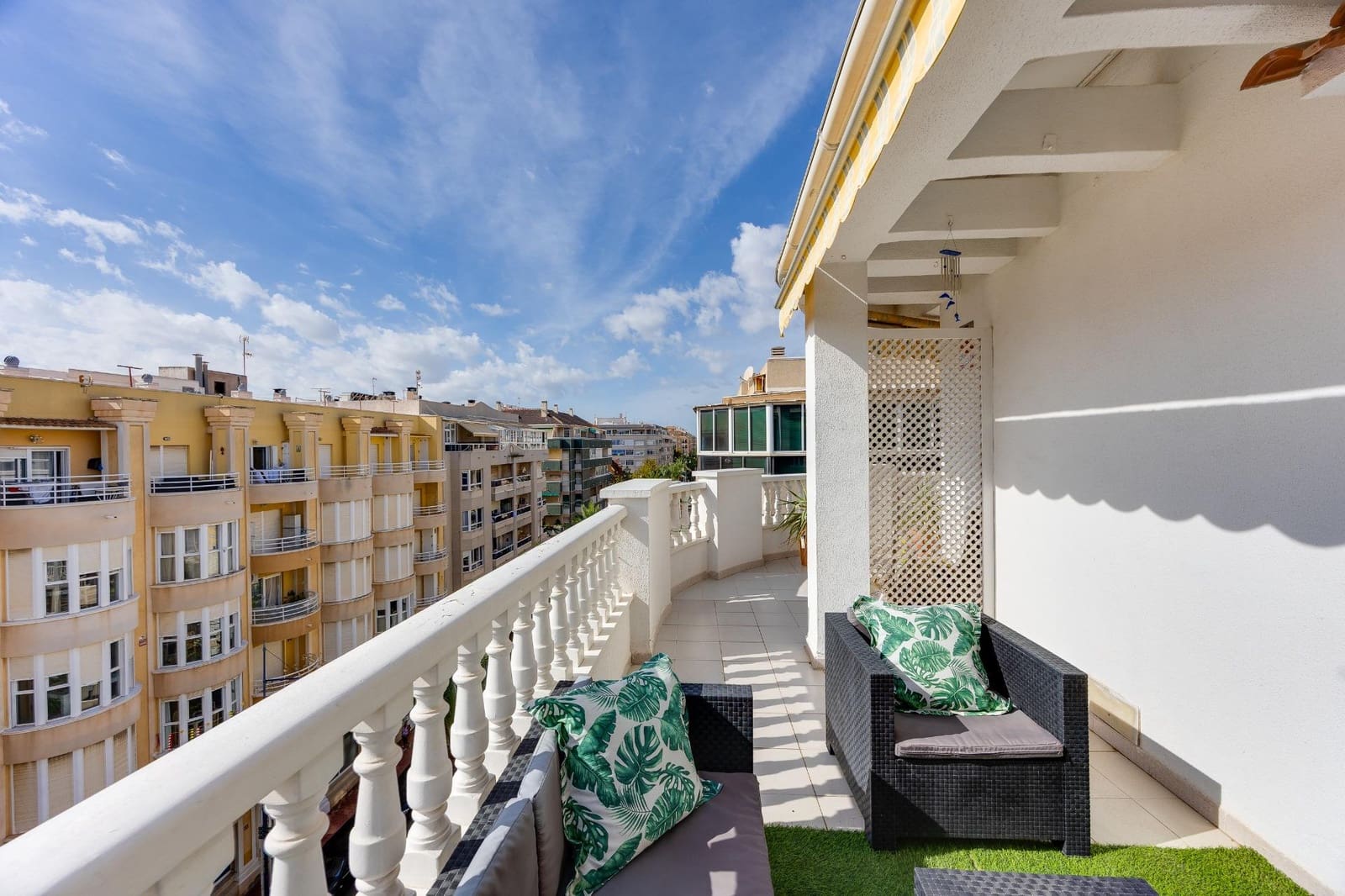 2 slaapkamer Penthouse te koop in Torrevieja - € 291.000 (Ref: 10184869)