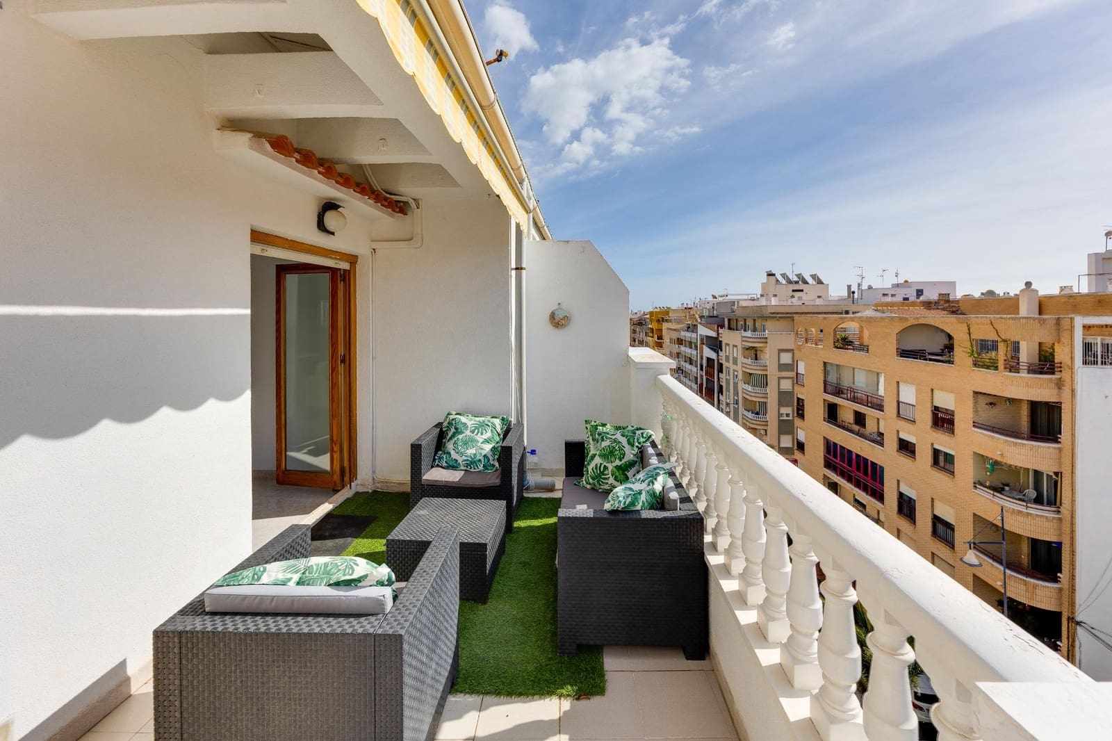2 slaapkamer Penthouse te koop in Torrevieja - € 291.000 (Ref: 10184869)