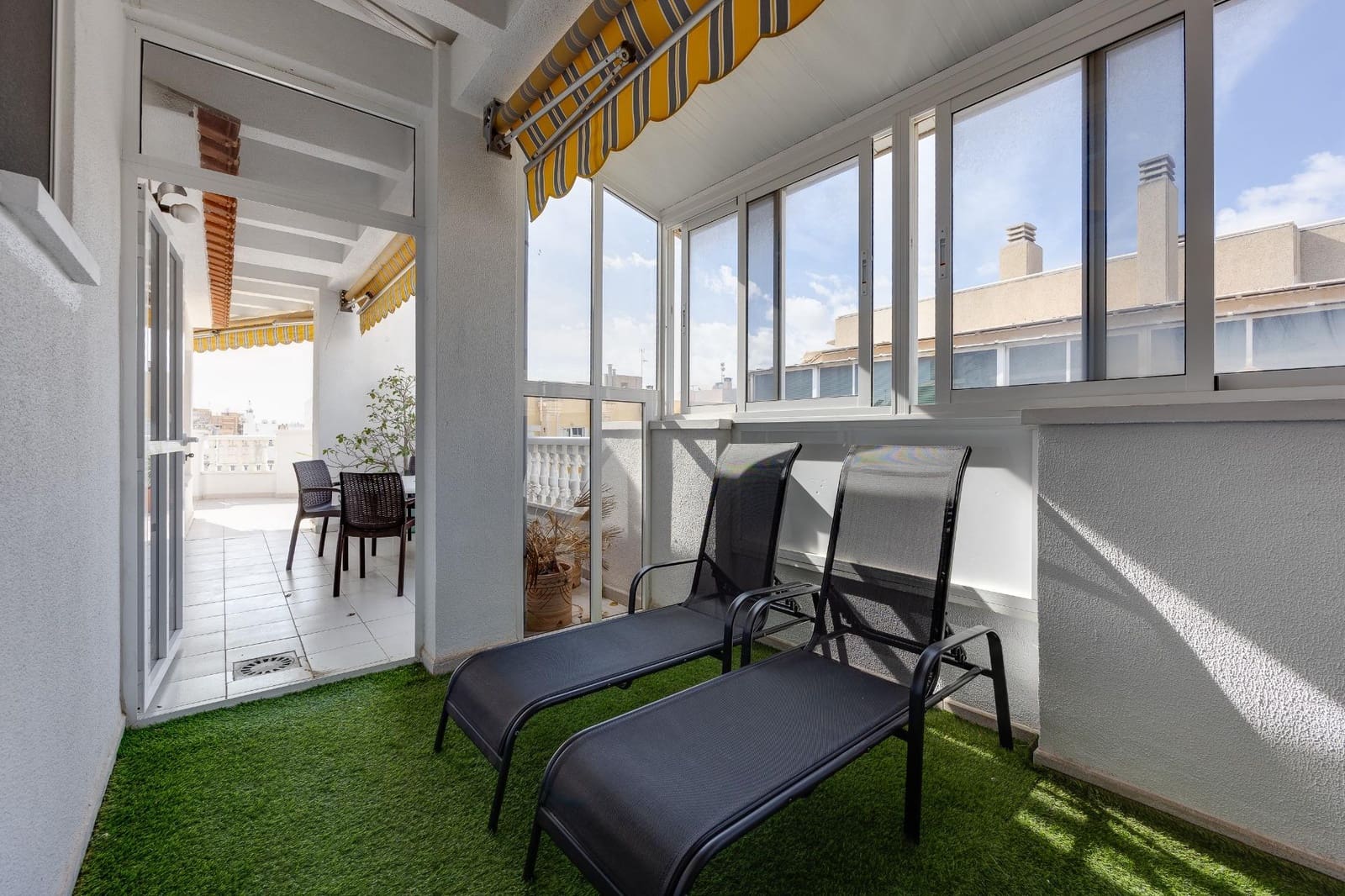 2 slaapkamer Penthouse te koop in Torrevieja - € 291.000 (Ref: 10184869)