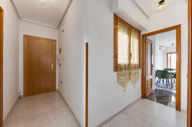 2 chambre Penthouse à vendre à Torrevieja - 291 000 € (Ref: 10184869)