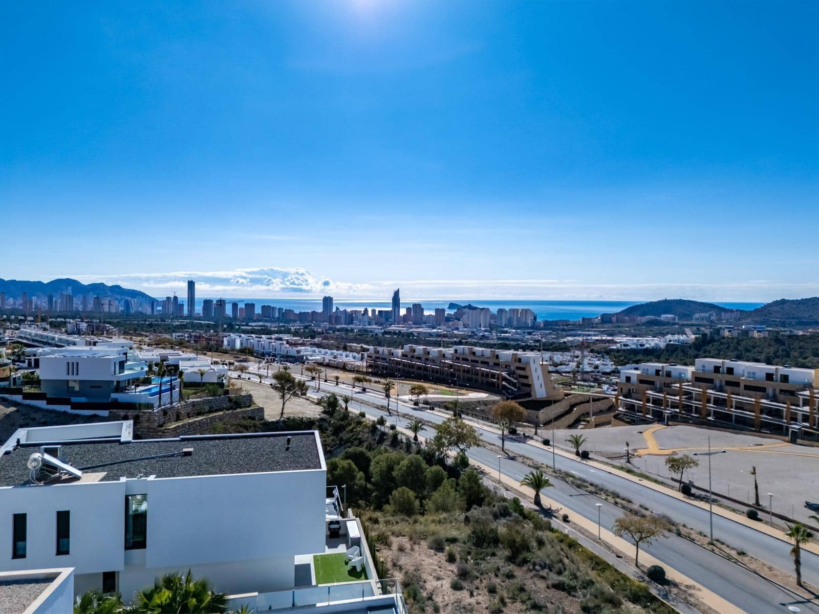 4 quarto Moradia para venda em Finestrat com piscina garagem - 1 100 000 € (Ref: 9049093)