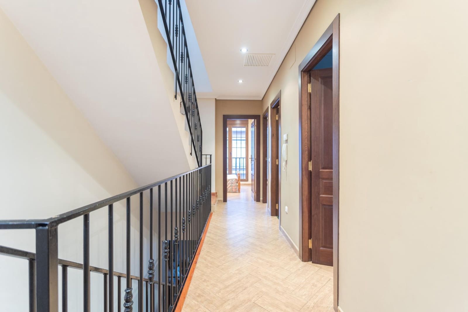 4 soveværelse Rækkehus til salg i Burriana / Borriana med garage - € 255.000 (Ref: 9068984)