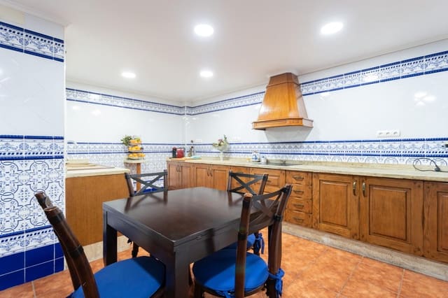 4 soveværelse Rækkehus til salg i Burriana / Borriana med garage - € 255.000 (Ref: 9068984)