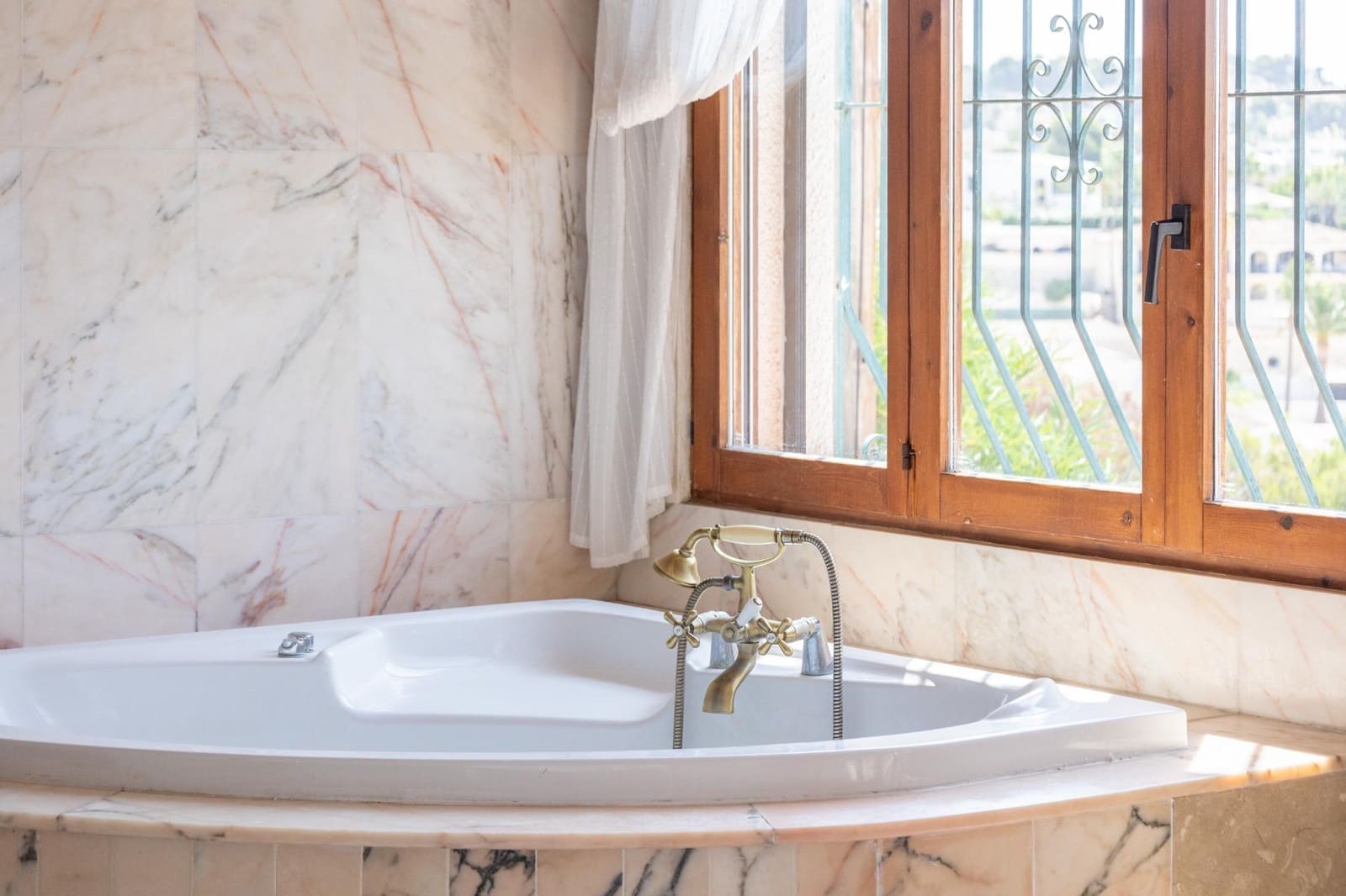 4 quarto Moradia para venda em Moraira com piscina garagem - 689 000 € (Ref: 9096169)