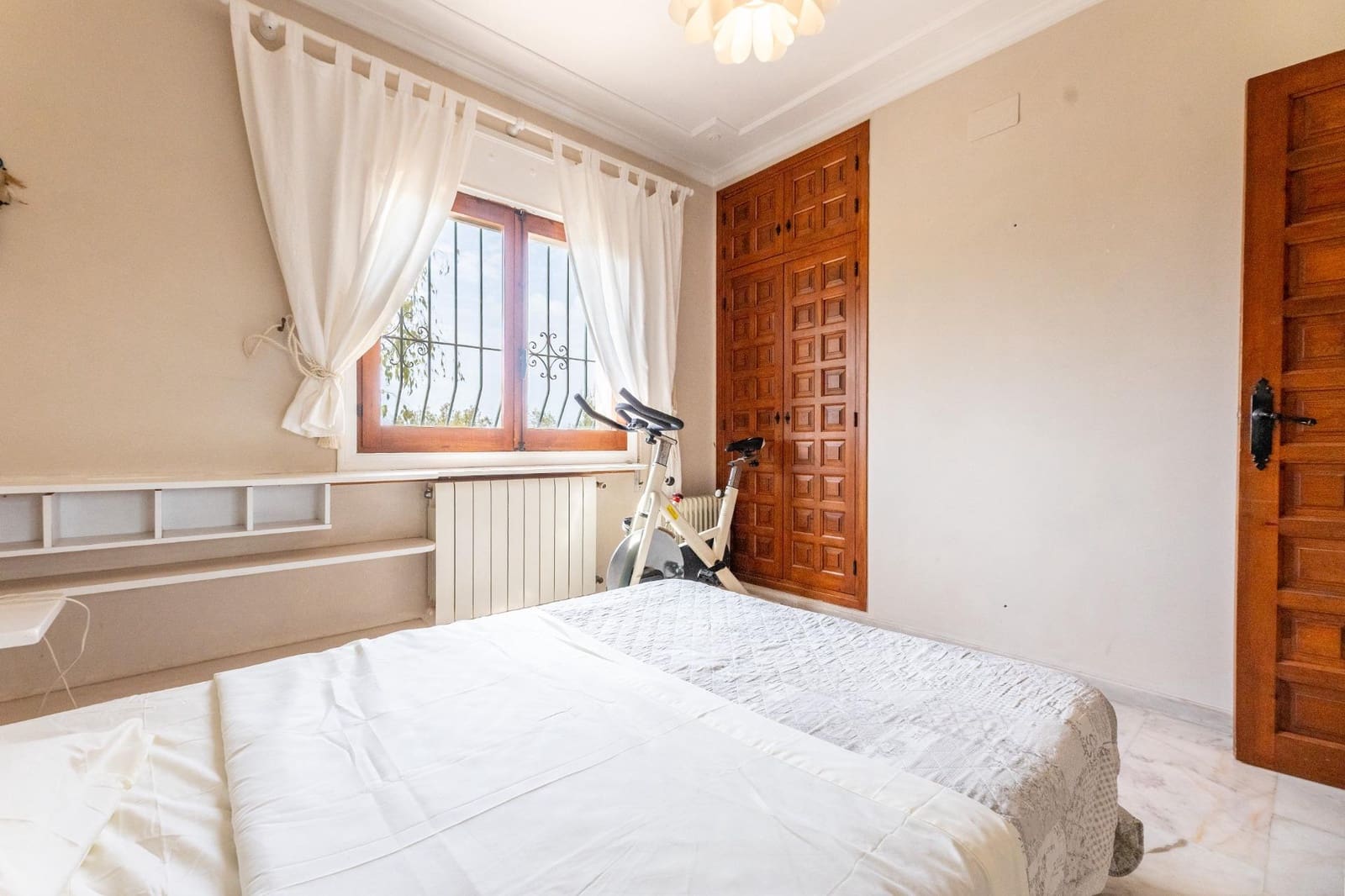 4 quarto Moradia para venda em Moraira com piscina garagem - 689 000 € (Ref: 9096169)