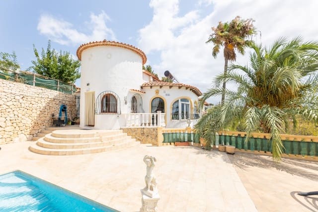 4 quarto Moradia para venda em Moraira, Teulada-Moraira com piscina garagem - 689 000 € (Ref: 9096169)