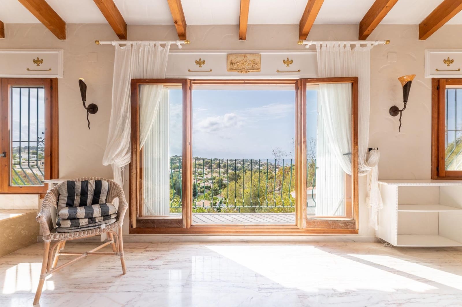 4 quarto Moradia para venda em Moraira com piscina garagem - 689 000 € (Ref: 9096169)