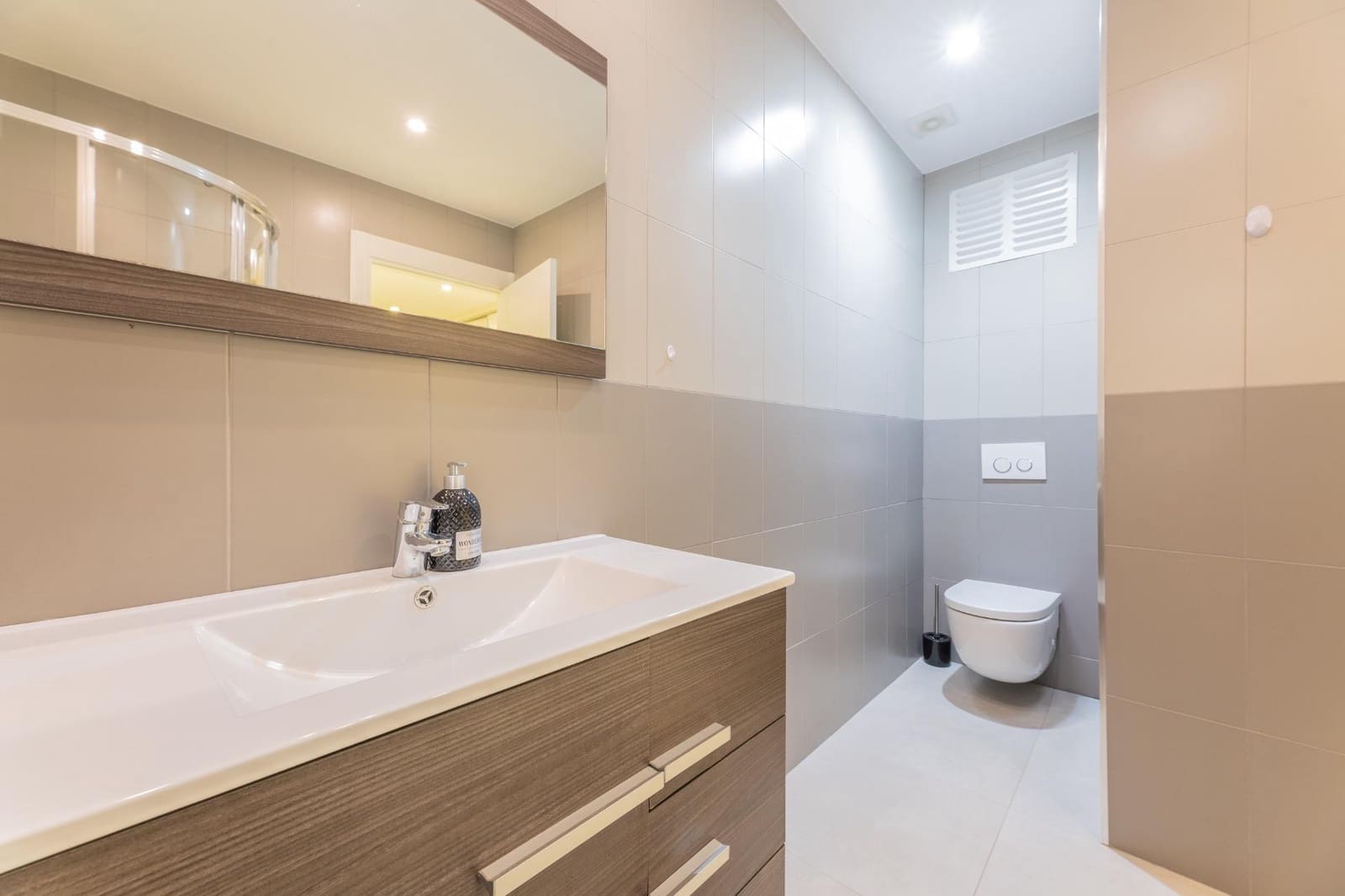 7 bedroom Villa for sale in Altea with pool garage - € 1,950,000 (Ref: 9147392)