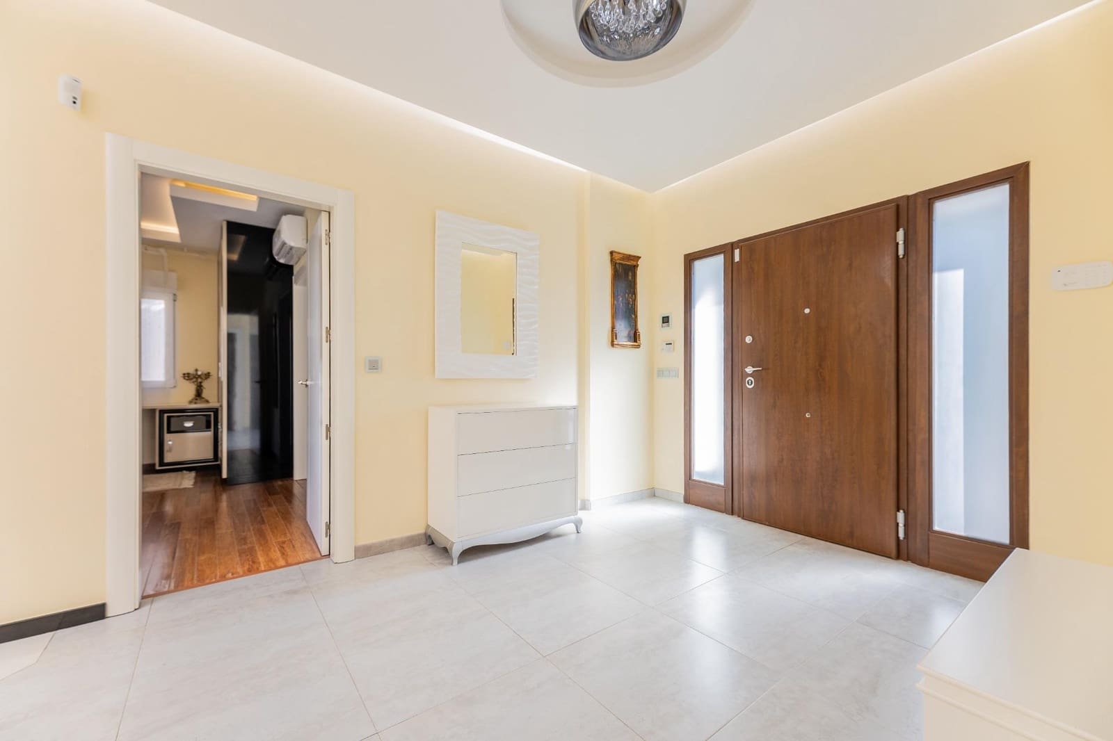 7 bedroom Villa for sale in Altea with pool garage - € 1,950,000 (Ref: 9147392)