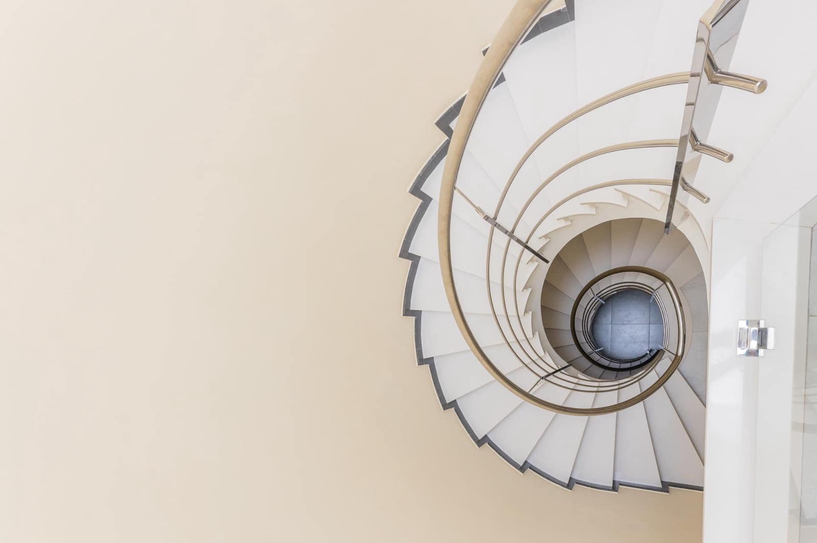 7 bedroom Villa for sale in Altea with pool garage - € 1,950,000 (Ref: 9147392)