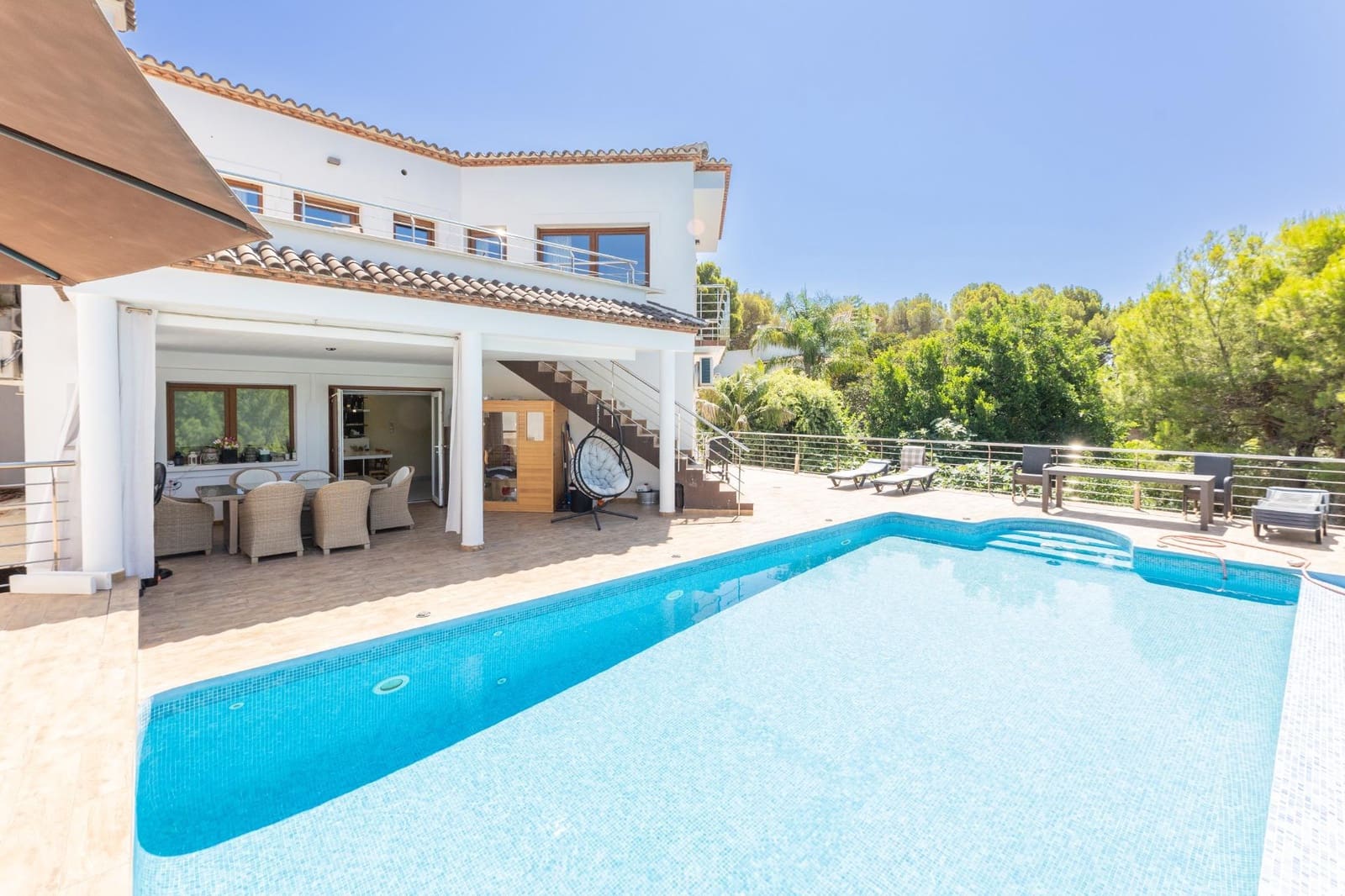 7 bedroom Villa for sale in Altea with pool garage - € 1,950,000 (Ref: 9147392)