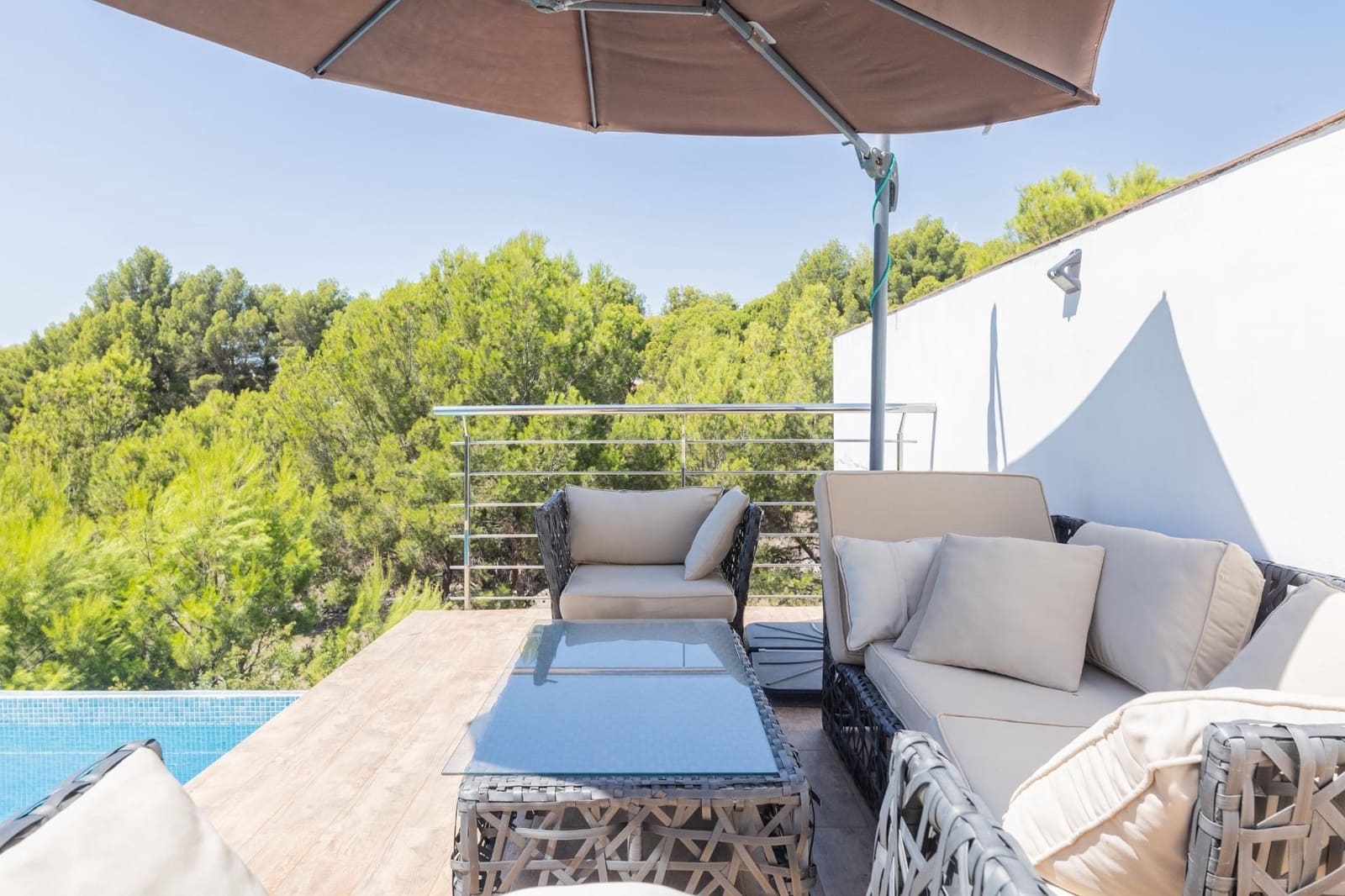 7 bedroom Villa for sale in Altea with pool garage - € 1,950,000 (Ref: 9147392)