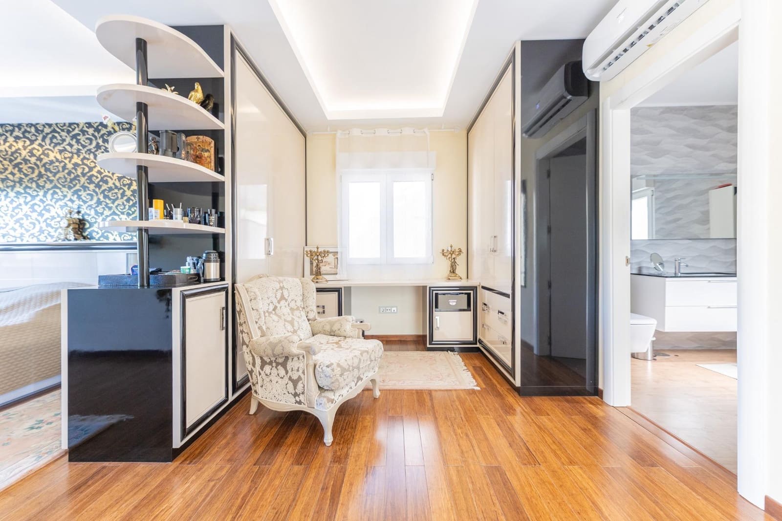 7 bedroom Villa for sale in Altea with pool garage - € 1,950,000 (Ref: 9147392)