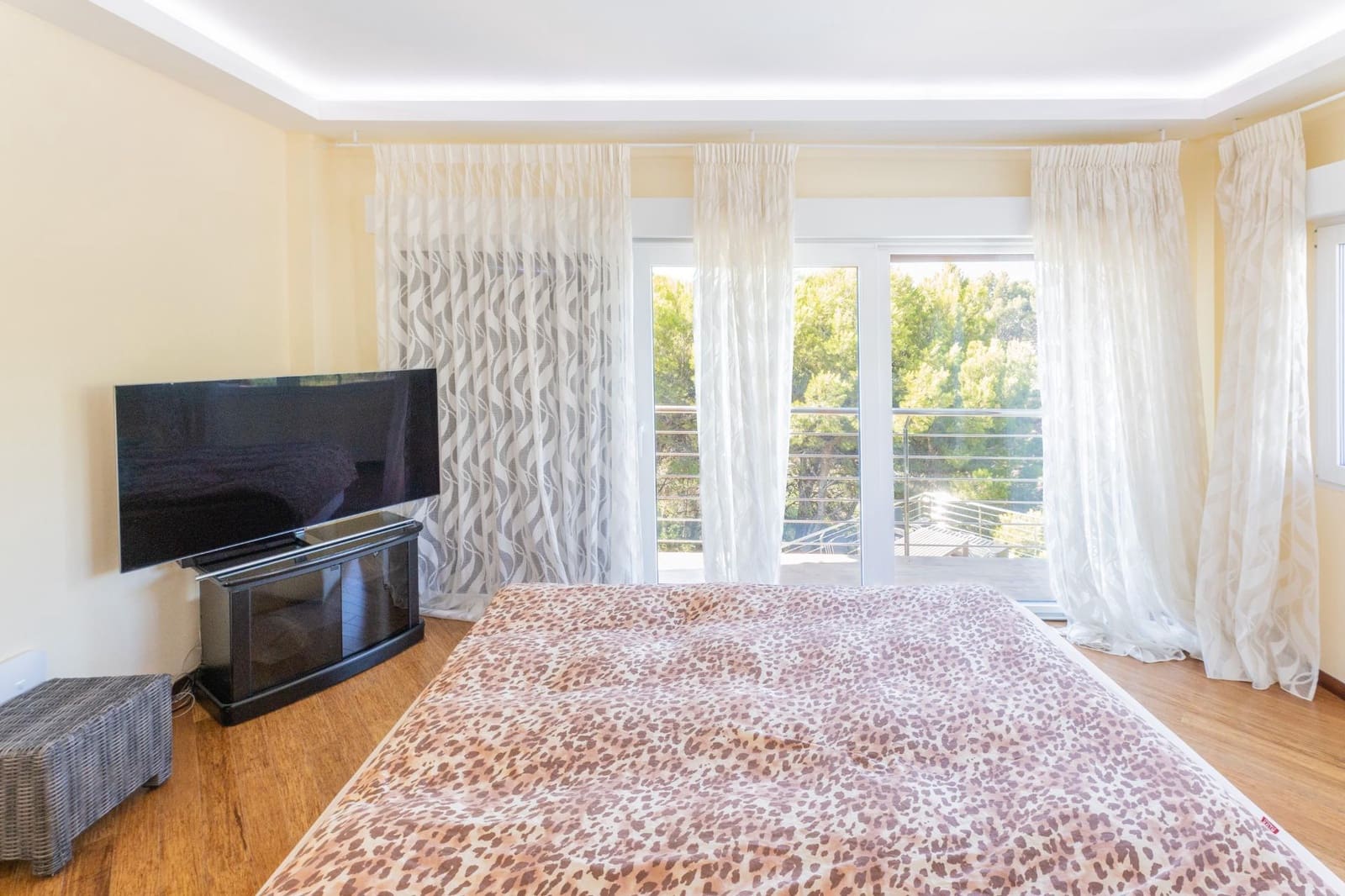 7 bedroom Villa for sale in Altea with pool garage - € 1,950,000 (Ref: 9147392)