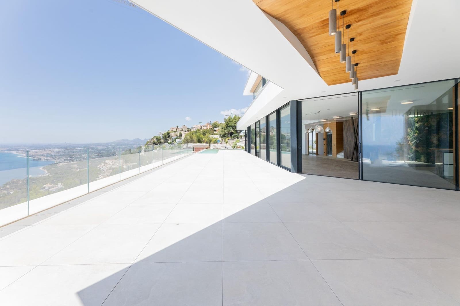 5 bedroom Villa for sale in Altea with pool garage - € 4,950,000 (Ref: 9147393)