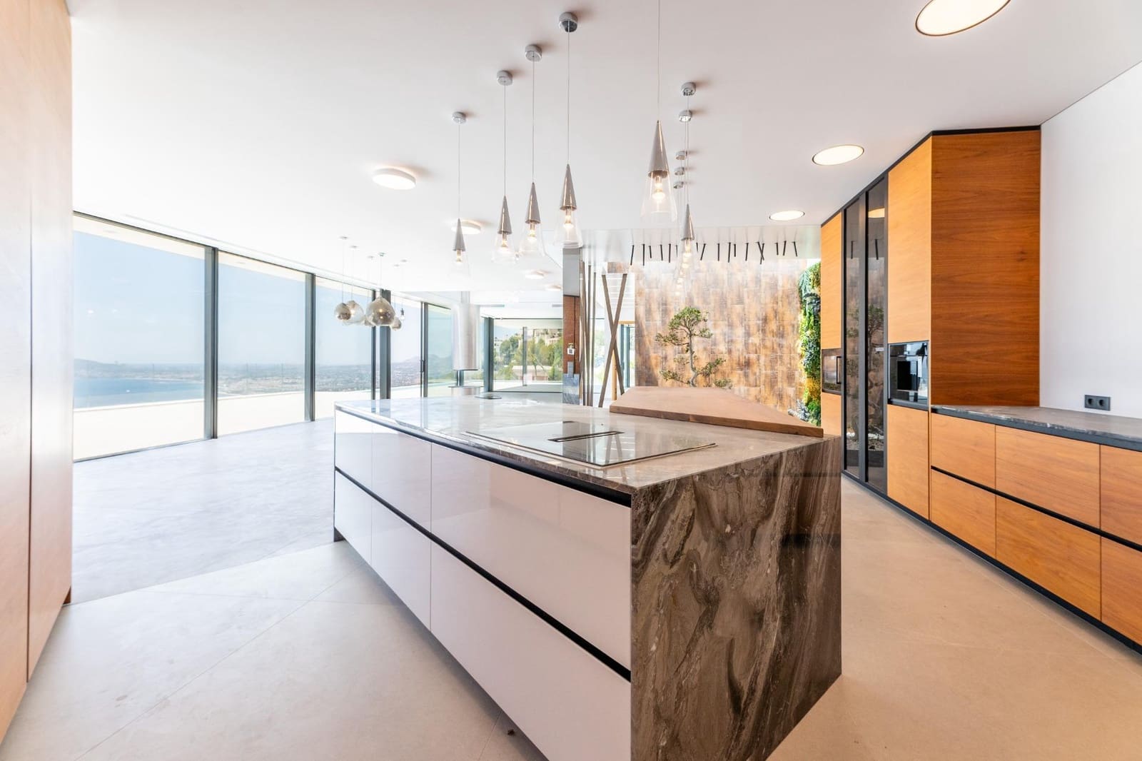 5 bedroom Villa for sale in Altea with pool garage - € 4,950,000 (Ref: 9147393)