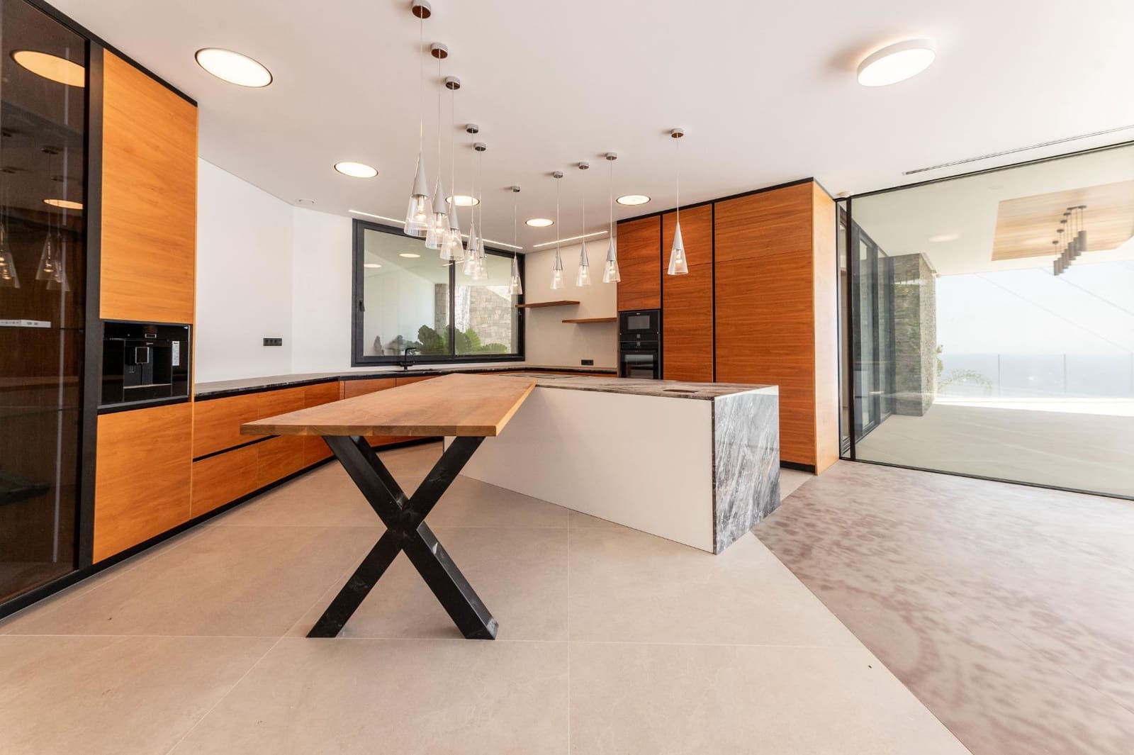 5 bedroom Villa for sale in Altea with pool garage - € 4,950,000 (Ref: 9147393)