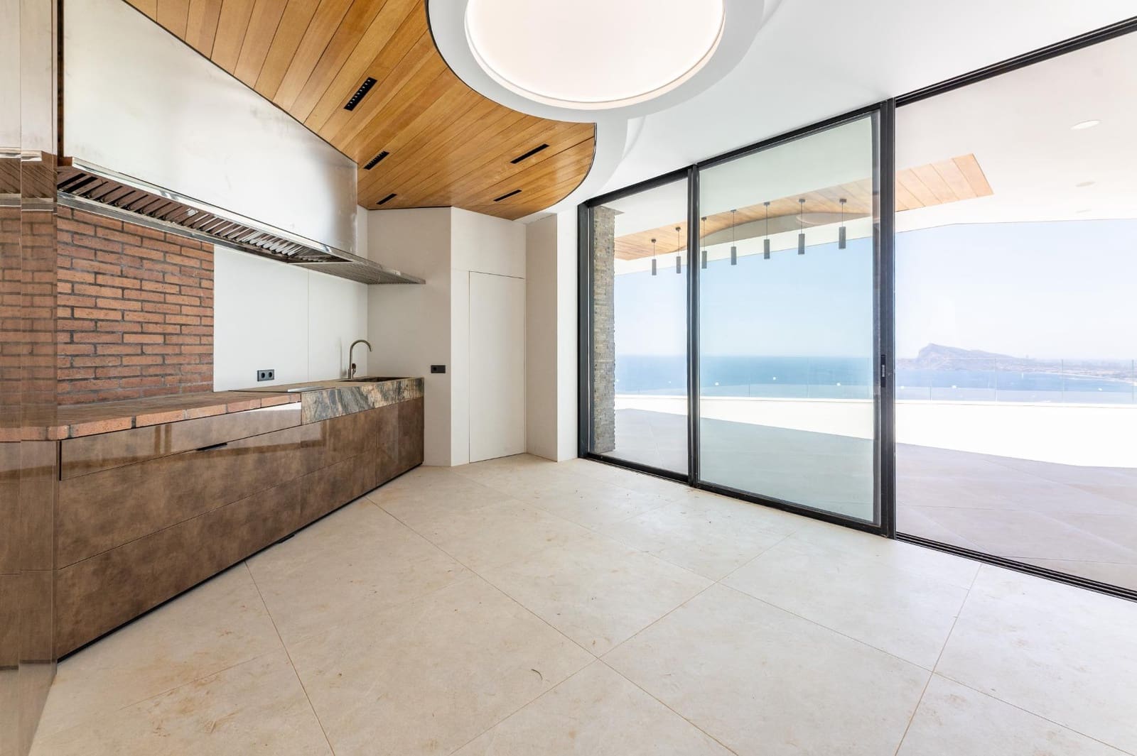 5 bedroom Villa for sale in Altea with pool garage - € 4,950,000 (Ref: 9147393)