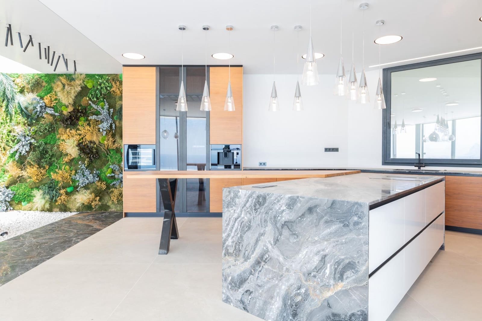 5 bedroom Villa for sale in Altea with pool garage - € 4,950,000 (Ref: 9147393)