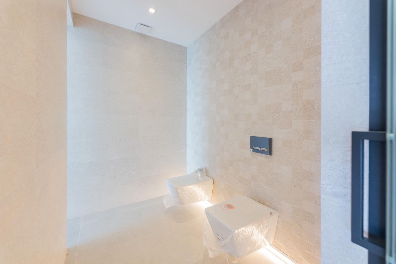 5 bedroom Villa for sale in Altea with pool garage - € 4,950,000 (Ref: 9147393)