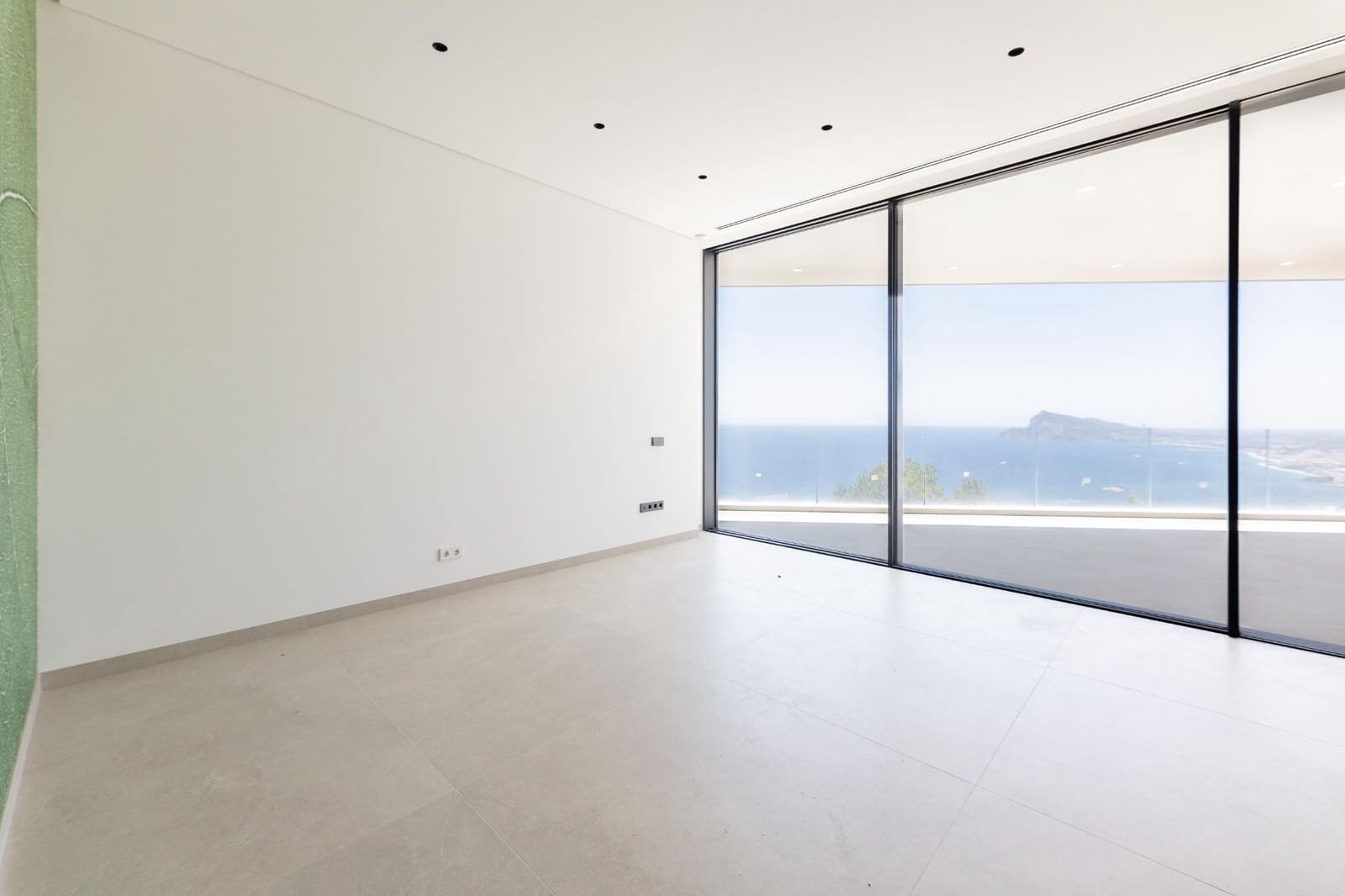 5 bedroom Villa for sale in Altea with pool garage - € 4,950,000 (Ref: 9147393)