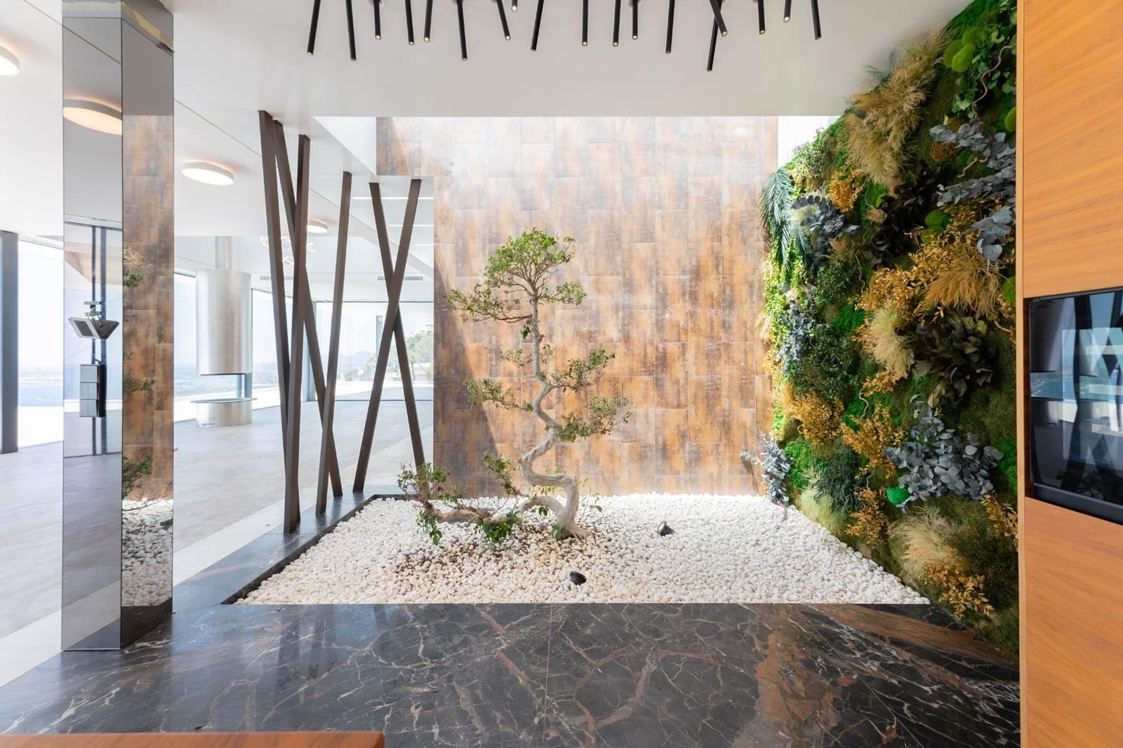 5 bedroom Villa for sale in Altea with pool garage - € 4,950,000 (Ref: 9147393)