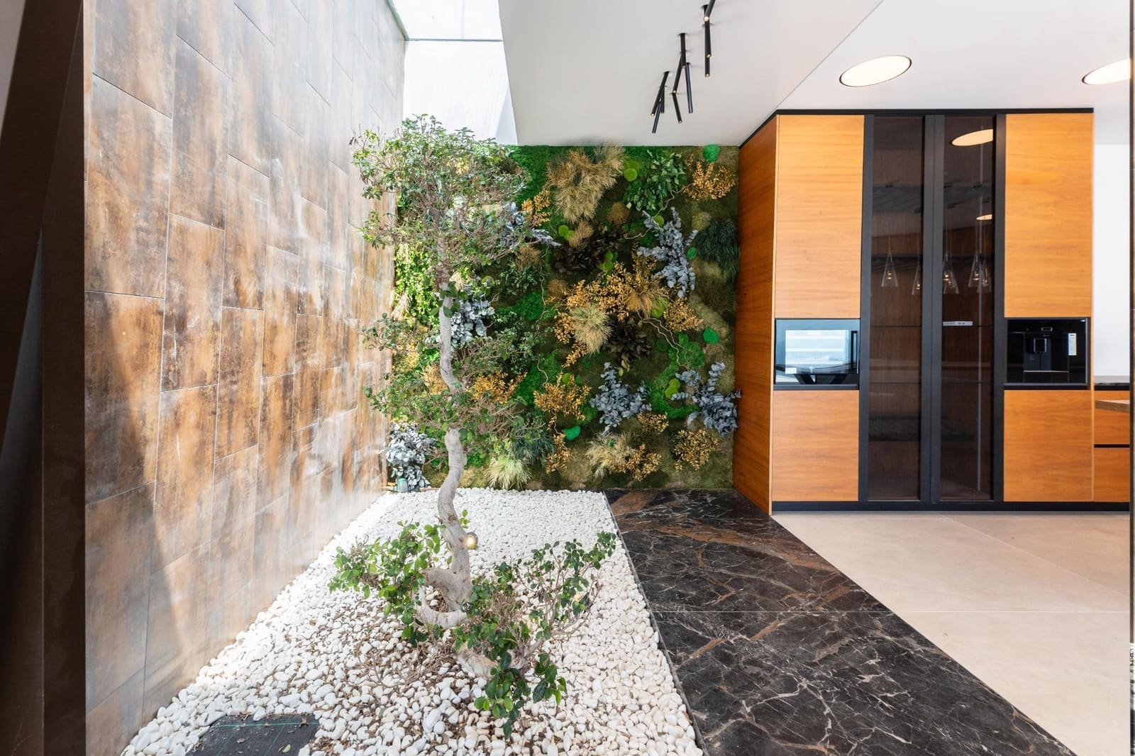 5 bedroom Villa for sale in Altea with pool garage - € 4,950,000 (Ref: 9147393)