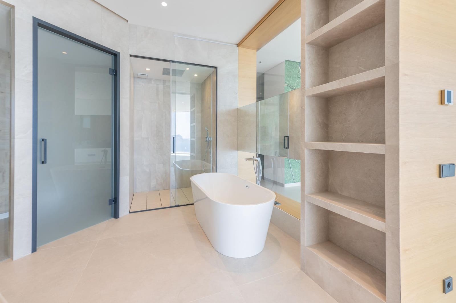 5 bedroom Villa for sale in Altea with pool garage - € 4,950,000 (Ref: 9147393)