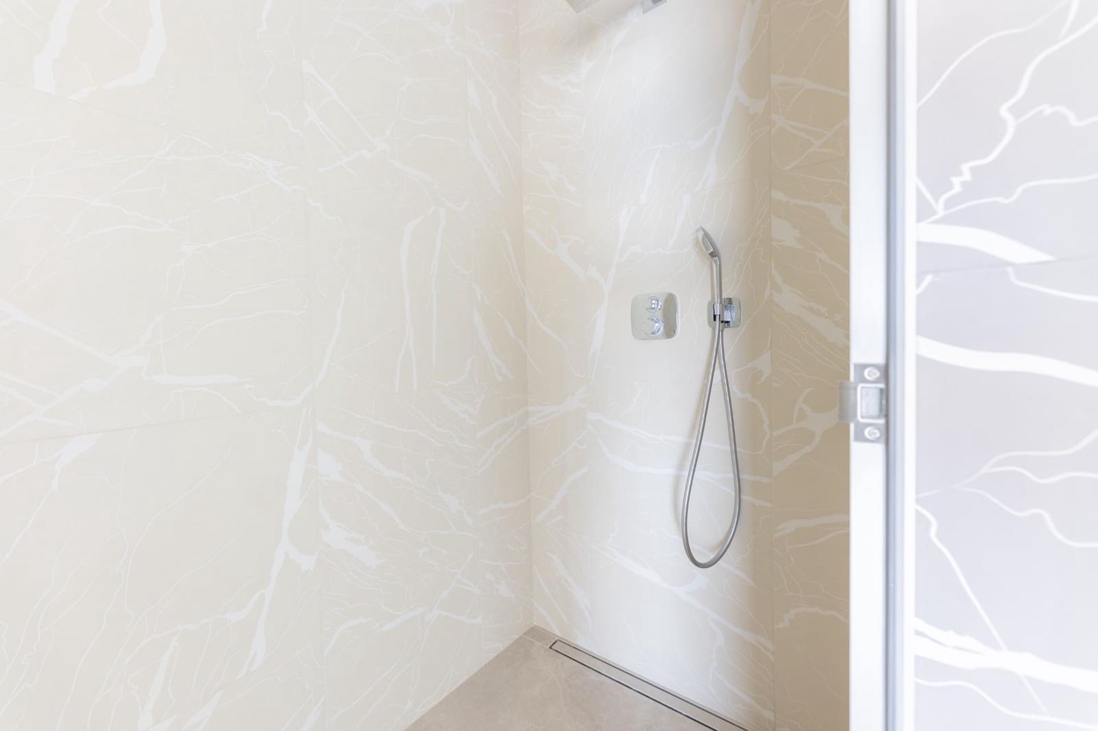 5 bedroom Villa for sale in Altea with pool garage - € 4,950,000 (Ref: 9147393)