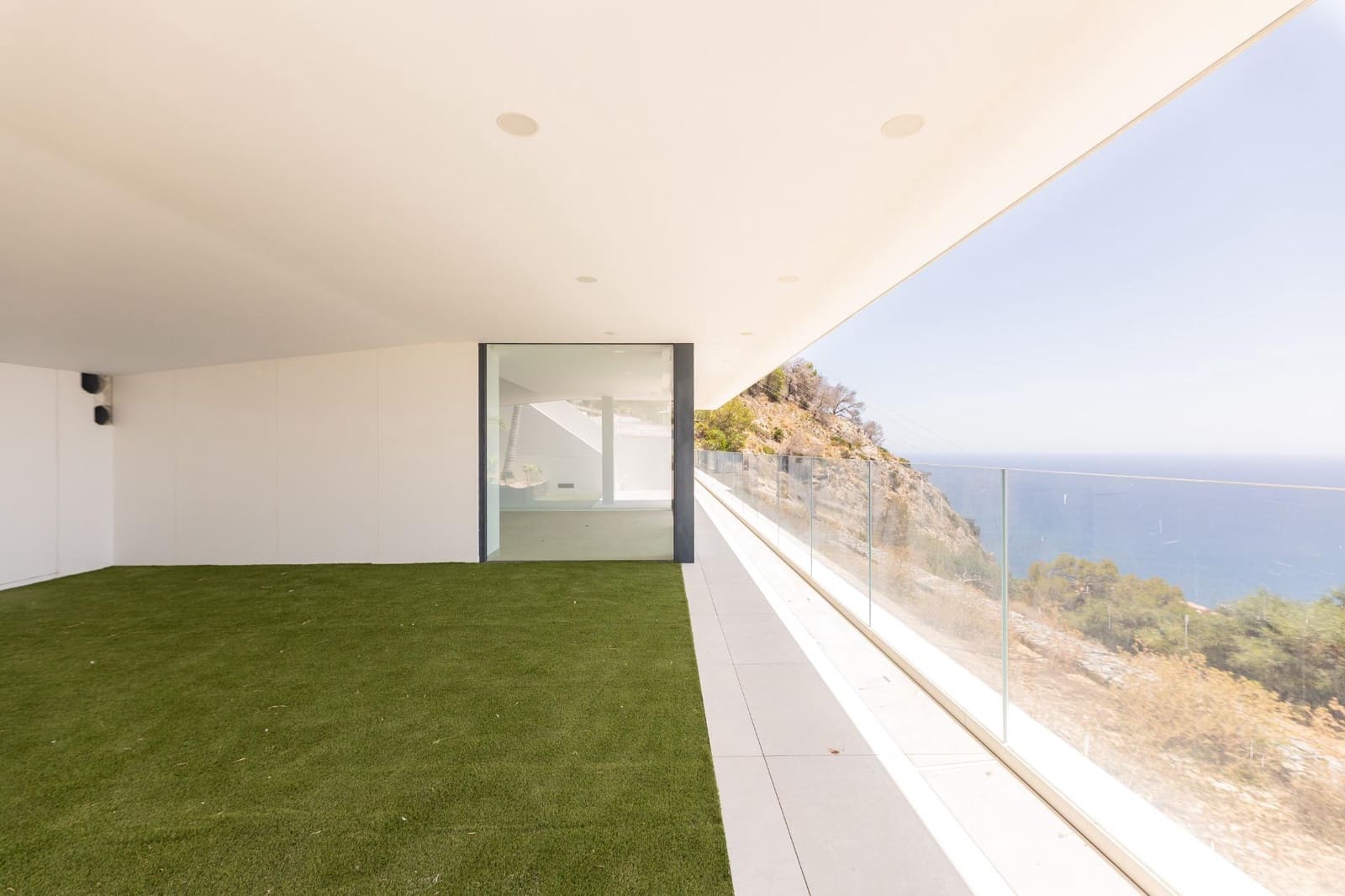 5 bedroom Villa for sale in Altea with pool garage - € 4,950,000 (Ref: 9147393)