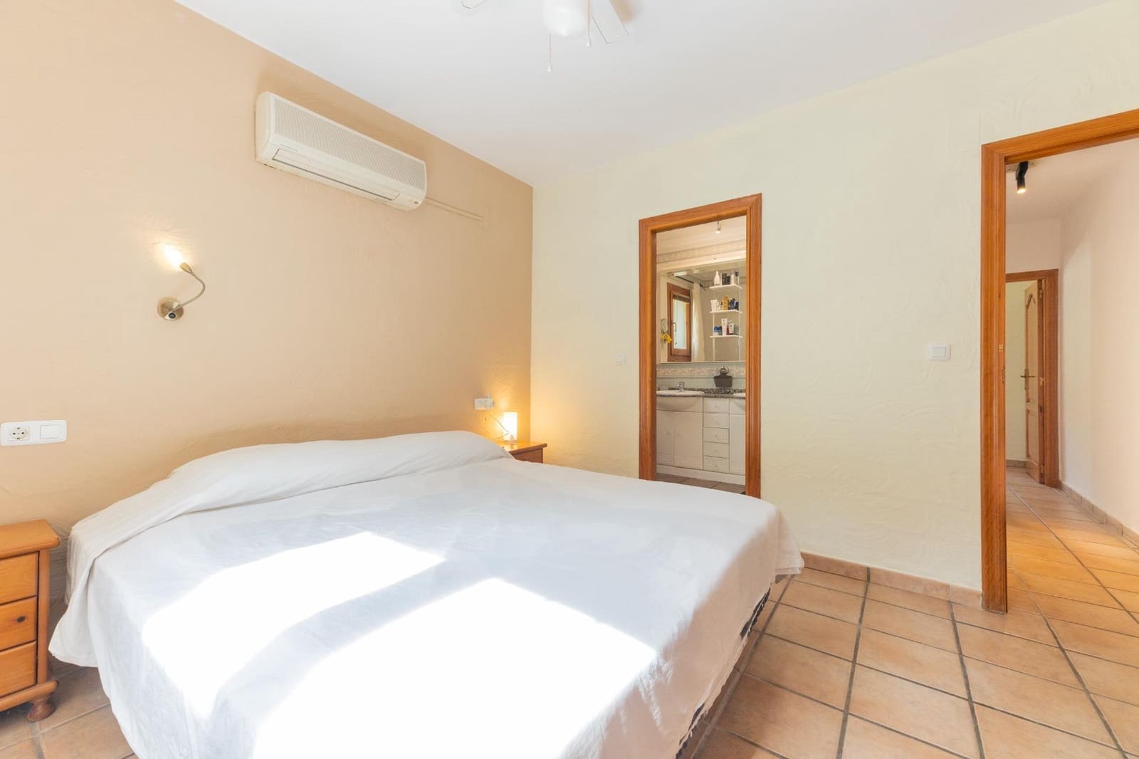 4 bedroom Villa for sale in Calpe / Calp with pool garage - € 620,000 (Ref: 9297080)