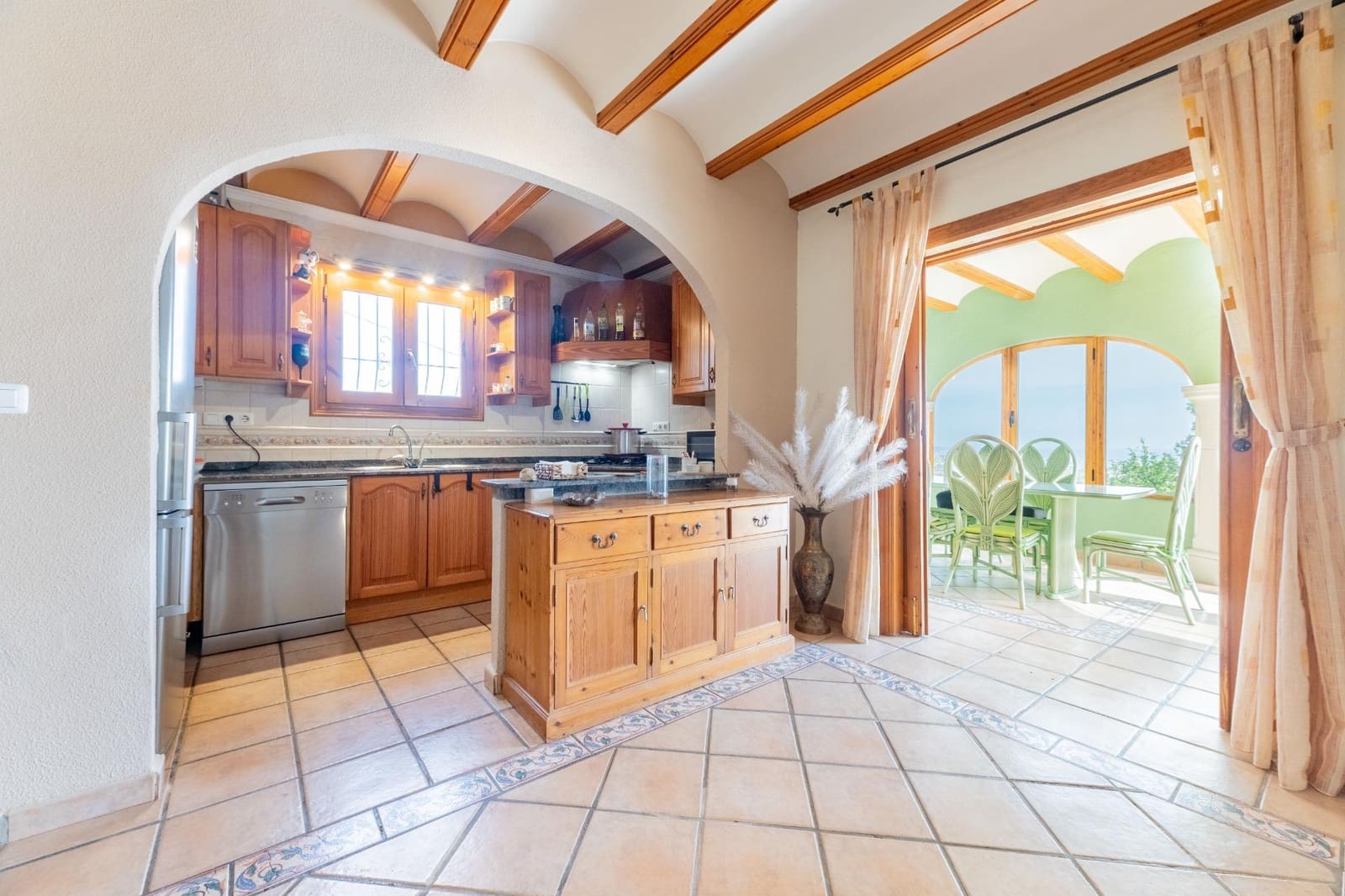 4 bedroom Villa for sale in Calpe / Calp with pool garage - € 620,000 (Ref: 9297080)