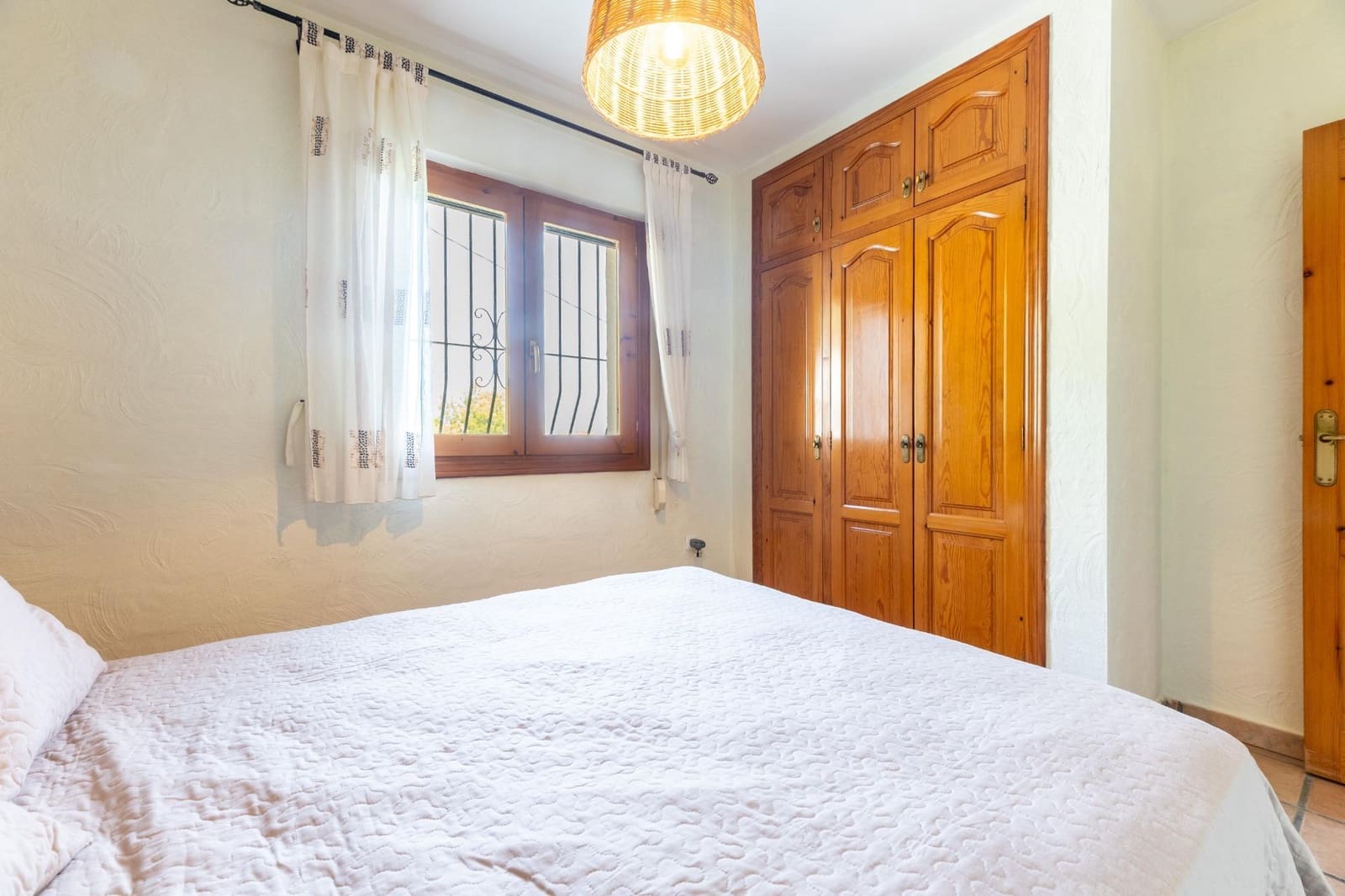 4 bedroom Villa for sale in Calpe / Calp with pool garage - € 620,000 (Ref: 9297080)