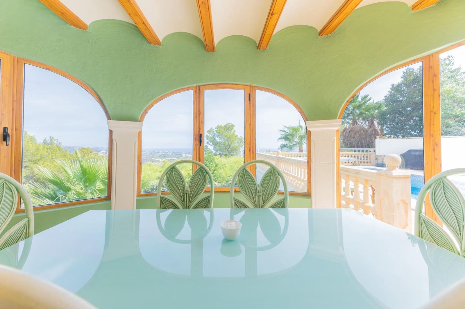 4 bedroom Villa for sale in Calpe / Calp with pool garage - € 620,000 (Ref: 9297080)