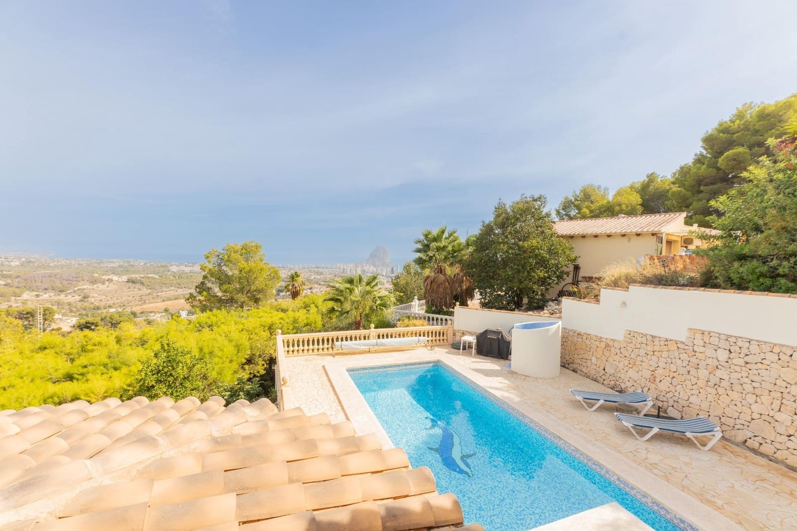 4 bedroom Villa for sale in Calpe / Calp with pool garage - € 620,000 (Ref: 9297080)