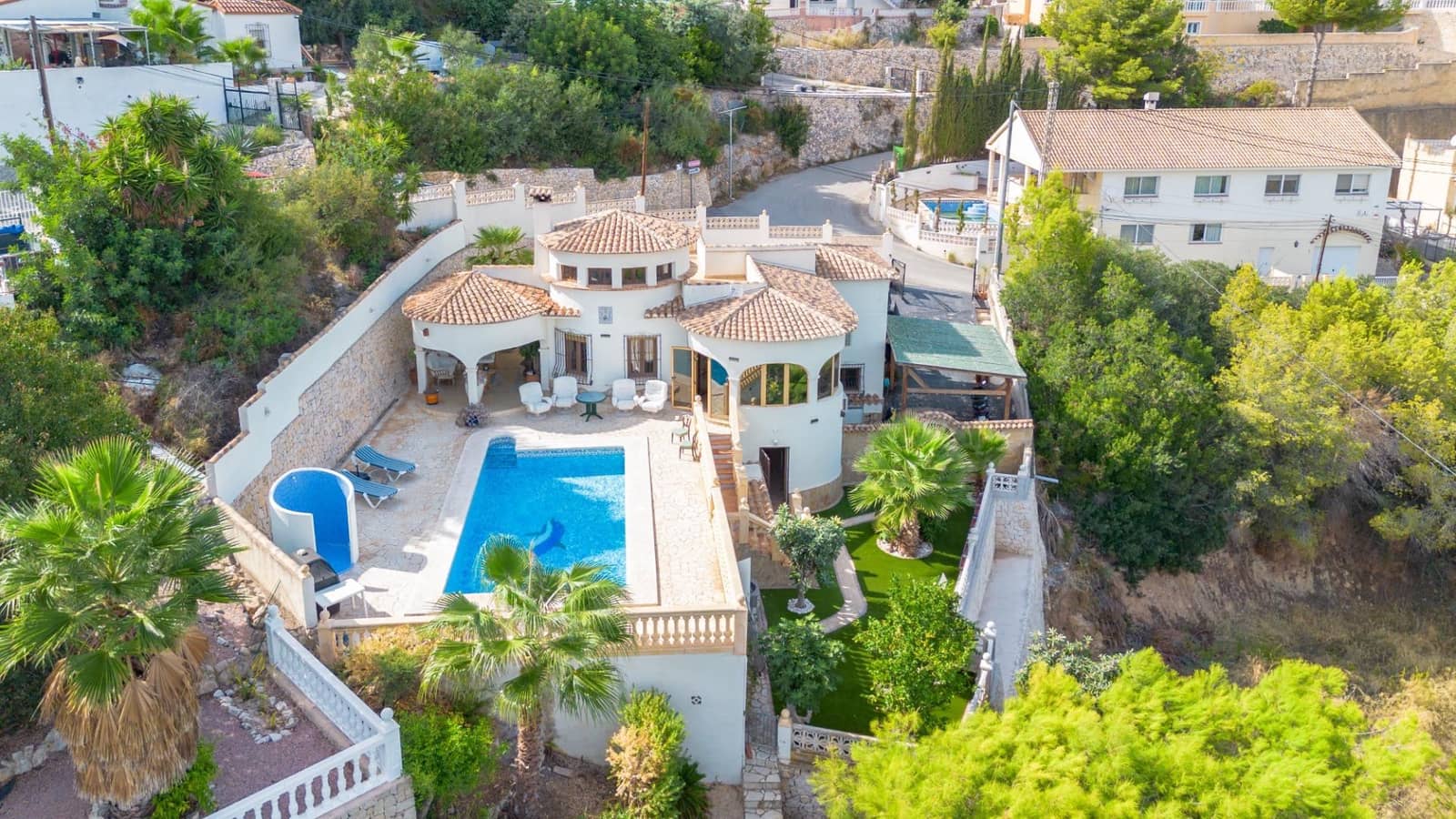 4 bedroom Villa for sale in Calpe / Calp with pool garage - € 620,000 (Ref: 9297080)