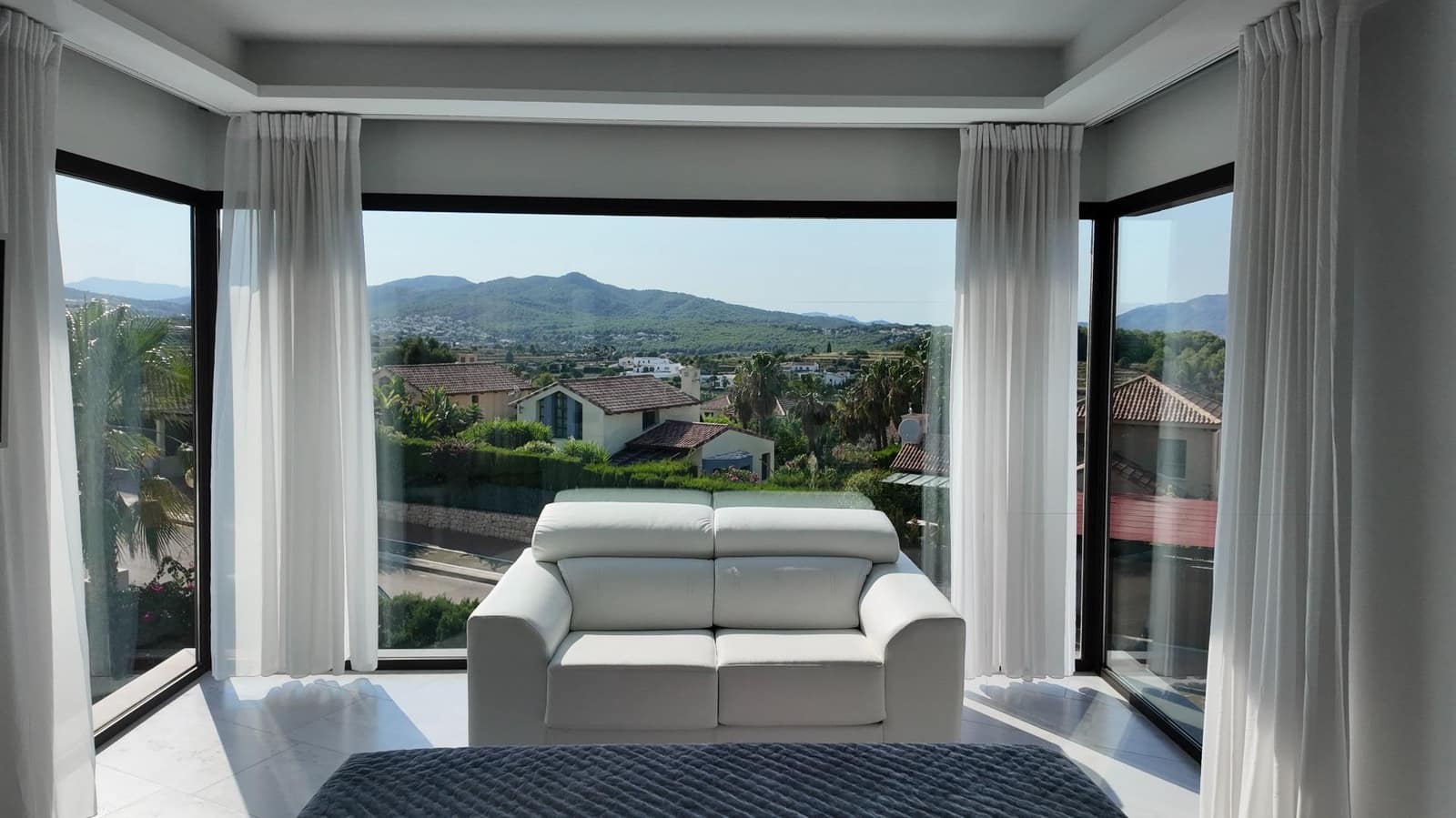 5 bedroom Villa for sale in Javea / Xabia with pool garage - € 2,350,000 (Ref: 9322630)