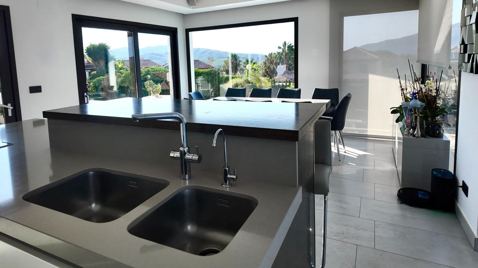 5 bedroom Villa for sale in Javea / Xabia with pool garage - € 2,350,000 (Ref: 9322630)