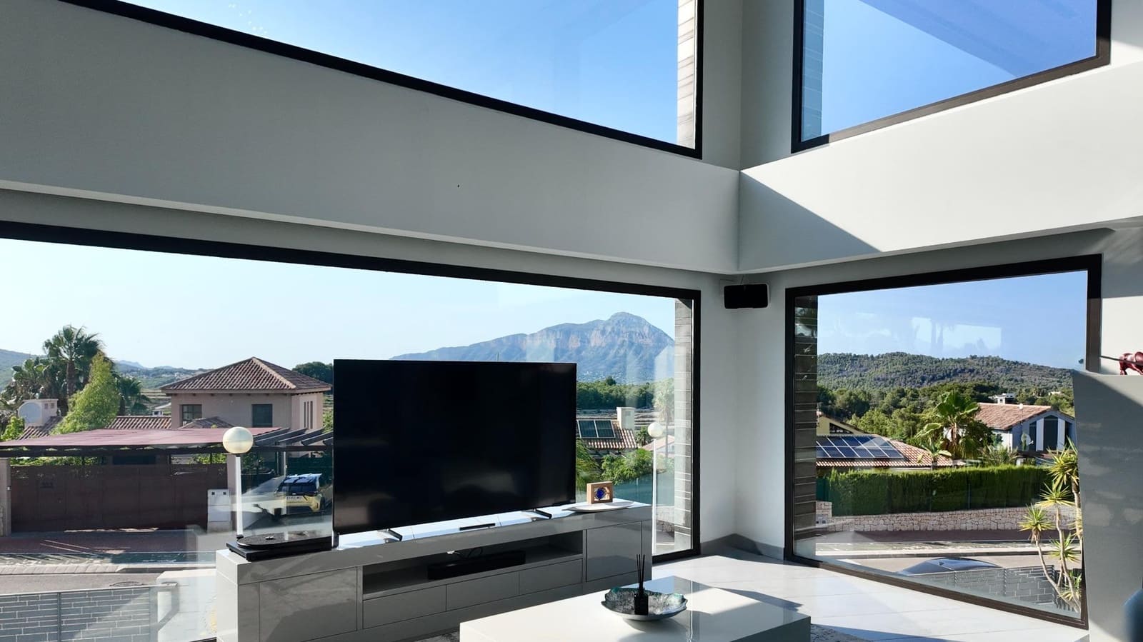 5 bedroom Villa for sale in Javea / Xabia with pool garage - € 2,350,000 (Ref: 9322630)