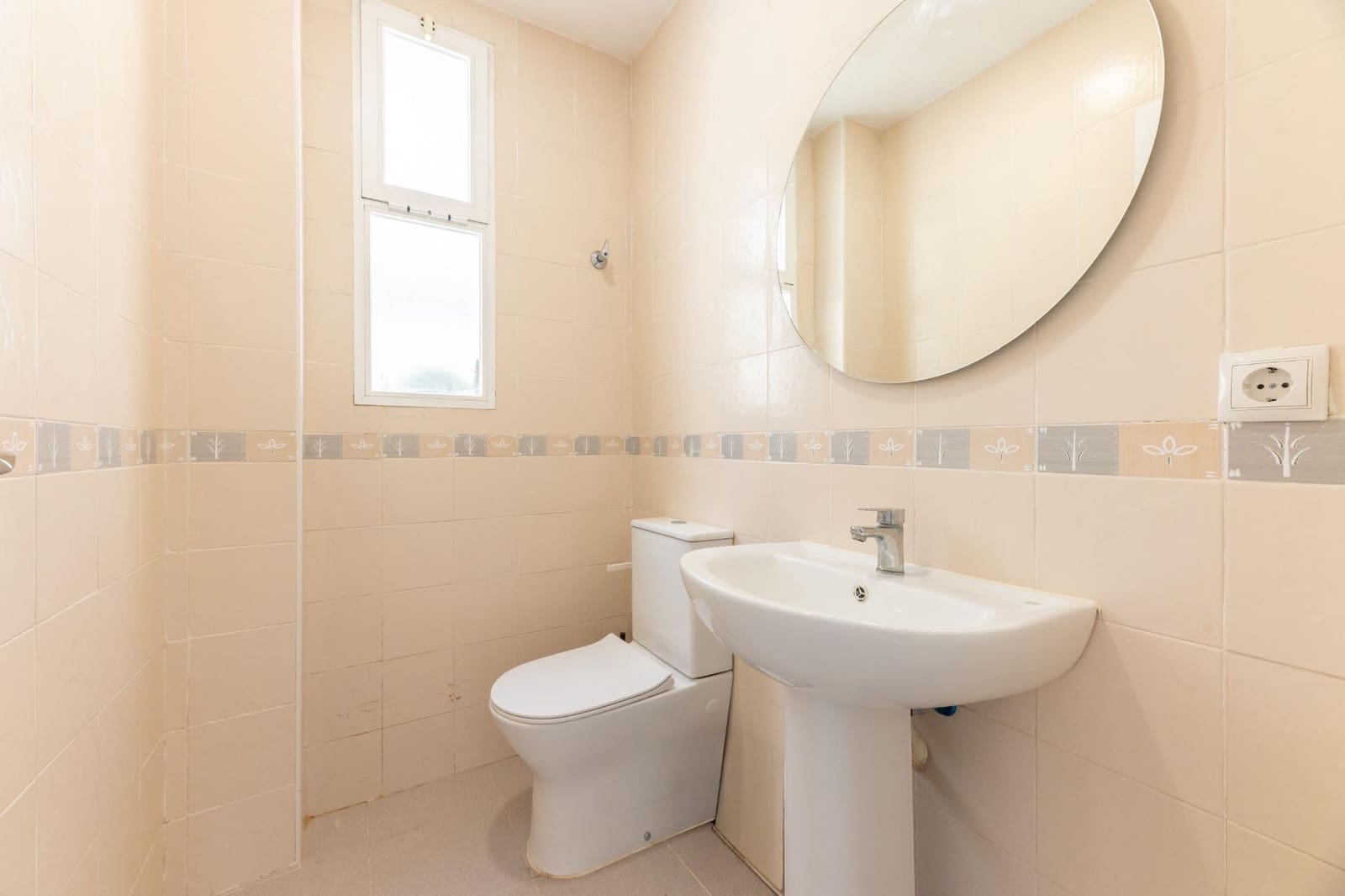 4 soverom Villa til salgs i Torrent - € 314 000 (Ref: 9326661)