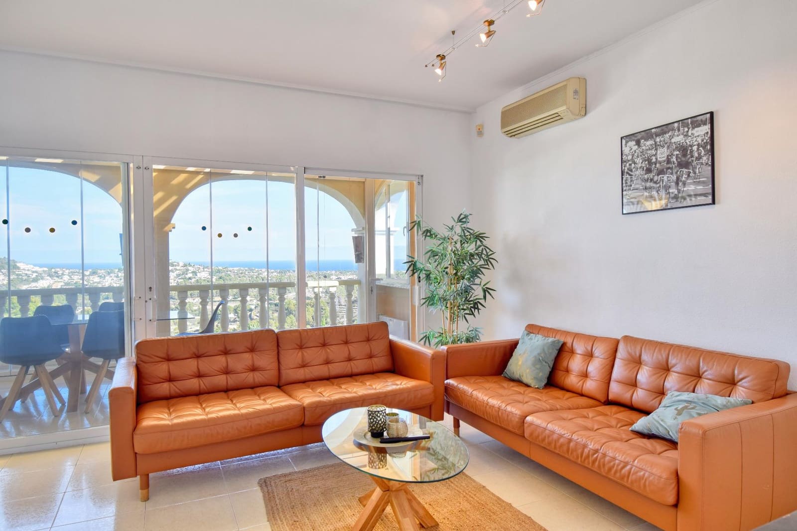 3 soveværelse Rækkehus til salg i Calpe / Calp med swimmingpool - € 335.000 (Ref: 9330877)