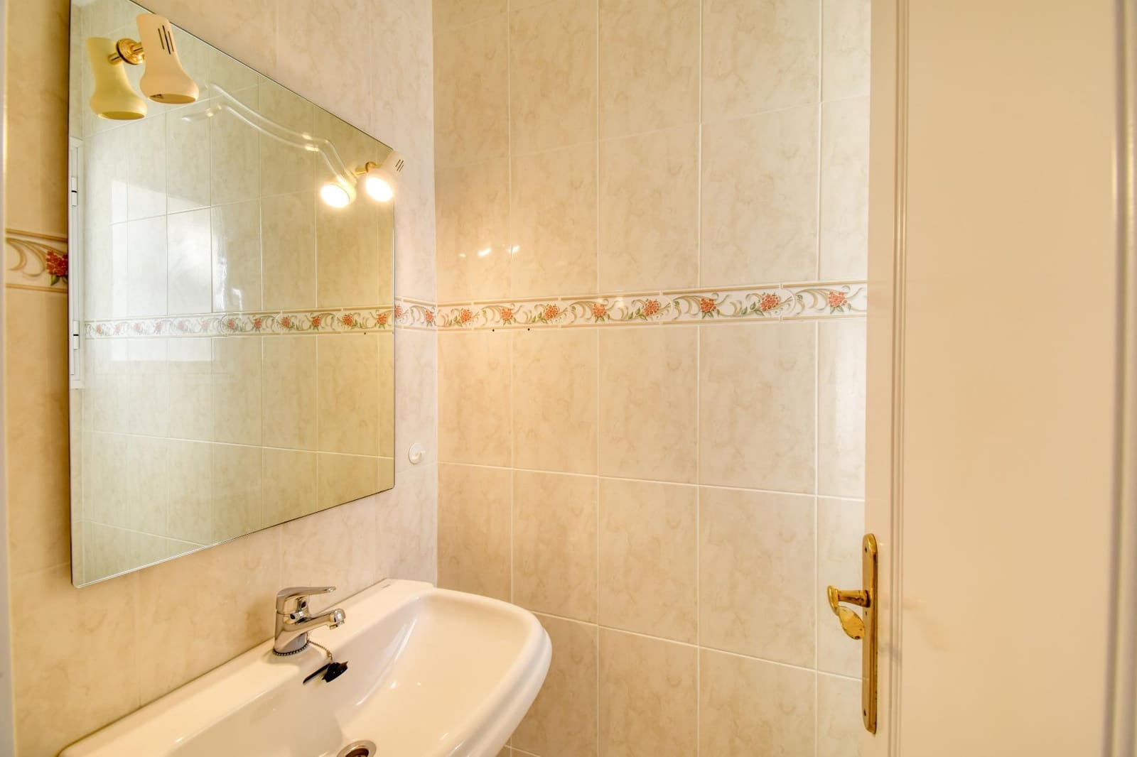 3 soveværelse Rækkehus til salg i Calpe / Calp med swimmingpool - € 335.000 (Ref: 9330877)